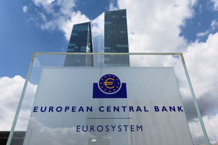 Avropa Mərkəzi Bankı son 24 ildə ilk dəfə 75 bənd faiz artırdı