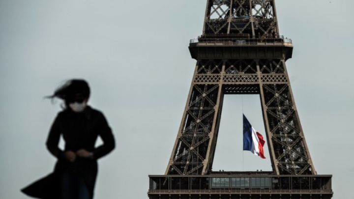 Fransanın borcunun tezliklə 3 trilyon avronu keçəcəyi açıqlanıb