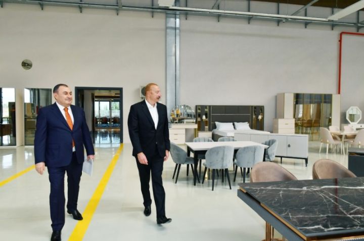 Prezident Qazaxda mebel fabrikinin açılışını edib - YENİLƏNİB