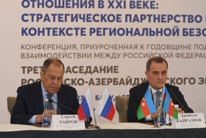 XİN Ceyhun Bayramov və Lavrovun görüşünə dair məlumat yayıb