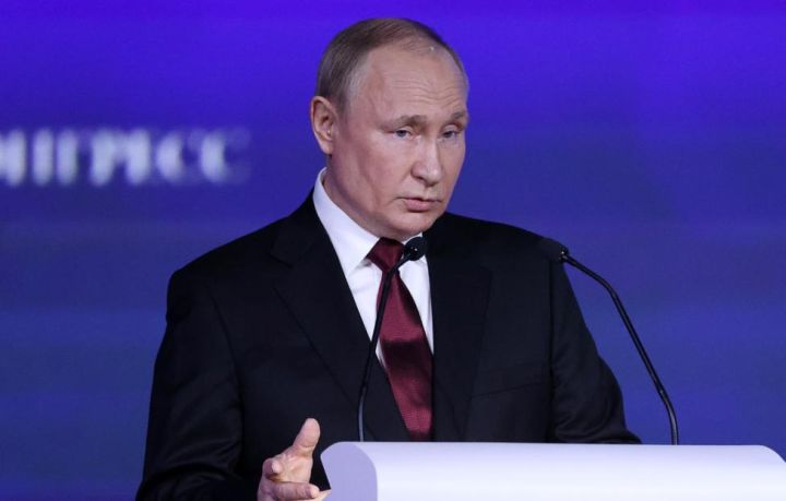 Putin: Rusiyada rekord sayda yerli brendlər peyda olub