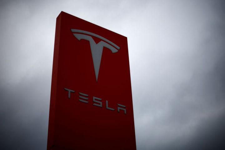 Tesla Meksikada zavod tikməyə hazırlaşır