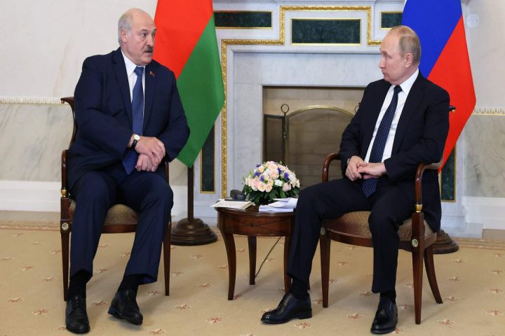 Putin və Lukaşenko Azərbaycandan keçən nəqliyyat dəhlizinin tikintisini müzakirə ediblər