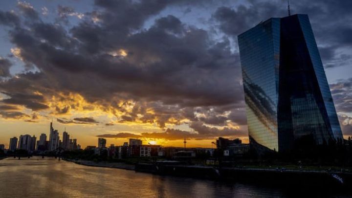 Avropa Mərkəzi Bankı dayanmadı - FAİZLƏRİNİ DAHA DA ARTIRDI