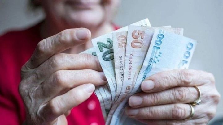 Dollar/Türk Lirəsi məzənnəsində yeni rekord səviyyə!