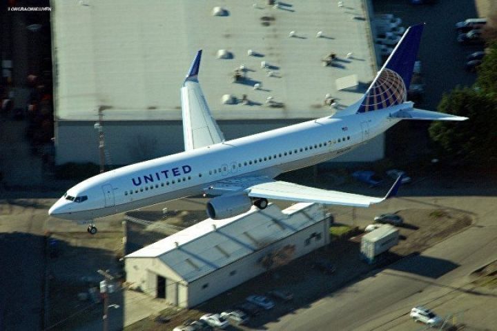 Media: "United Airlines" Boeing MAX təyyarələrində boş boltlar tapıb
