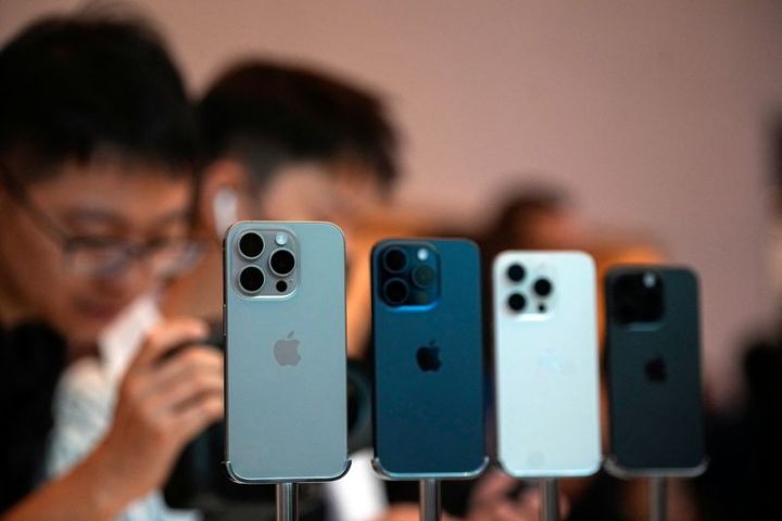 Huawei bazar payını artırdığı üçün Çində Phone satışı 4-cü rübdə 2% azalıb