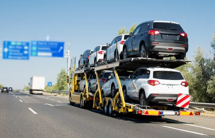 Azərbaycana avtomobil idxalında böyük azalma