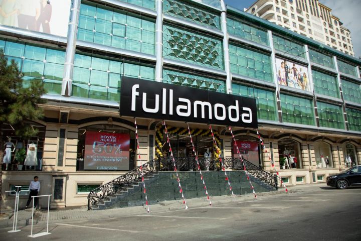 "Fullamoda" Həzi Aslanovda 4.000 kvadratmetrlik yeni, ailəvi konsept mağazasını açdı