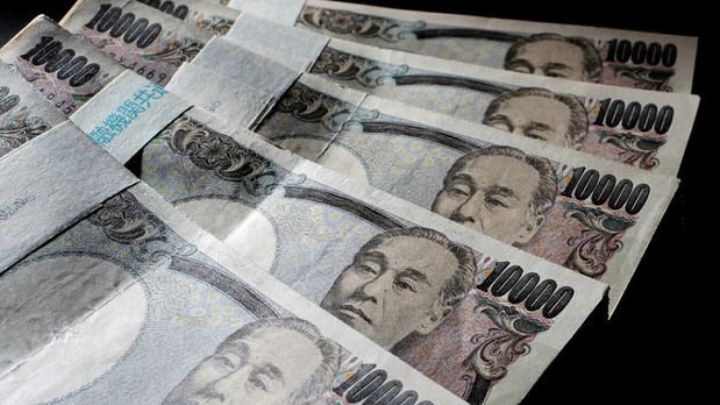 Yen müdaxilənin təsiri zəiflədikcə son üç ayın ən kəskin həftəlik ucuzlaşmasına doğru gedir