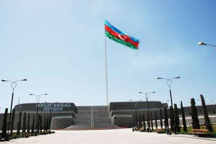 Dövlət Bayrağı Meydanı və Dövlət Bayrağı Muzeyi Prezidentin İşlər İdarəsinin balansına verilir