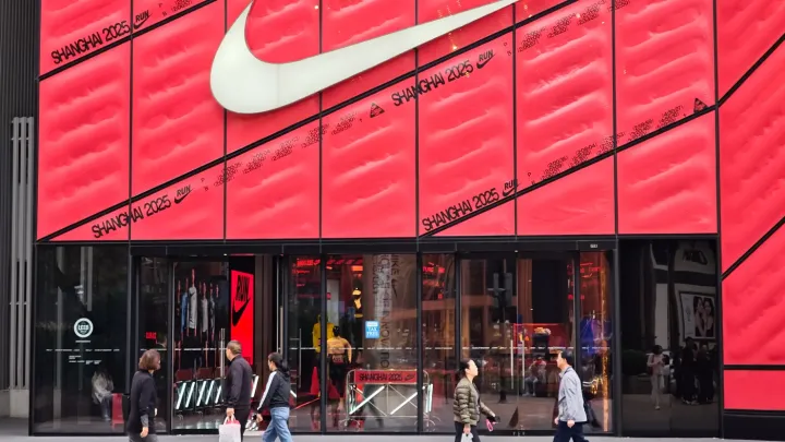Nike Çində minlərlə onlayn distribütorla əməkdaşlığı dayandıracaq, rəqəmsal satış şəbəkəsini yenidən quracaq