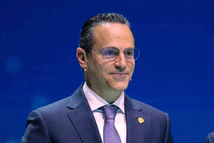 "Shell" rəhbəri: Hörmüzdə gərginlik davam edərsə, benzin və dizel bazarında çatışmazlıq yarana bilər