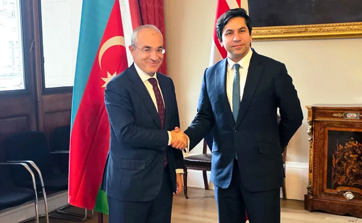 Azərbaycan şirkətlərinin London Fond Birjasına çıxışı müzakirə olunub - Londonda mühüm görüş