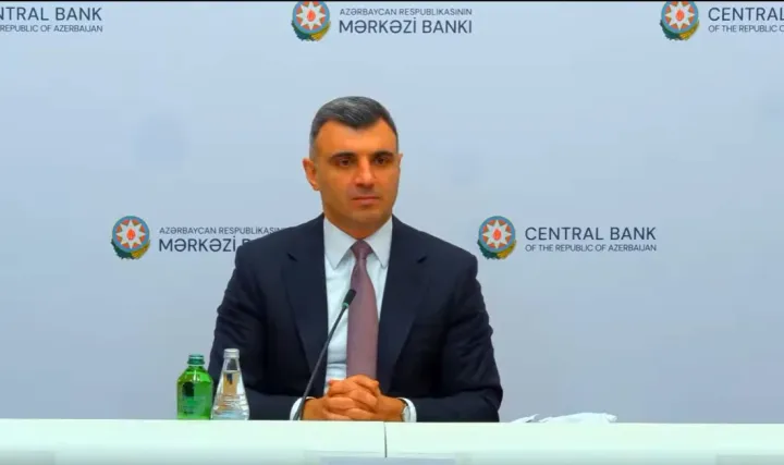 Taleh Kazımov biznes kreditlərinə dair ekspertlərin fikirlərini SƏRT TƏNQİD ETDİ - “Həmin maddəni masanın üstünə qoyun”