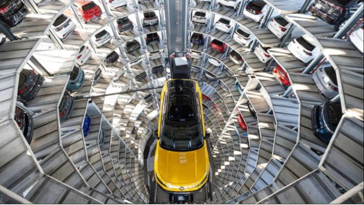 Kütləvi ixtisar investorlara xoş gəldi – Volkswagen-in səhmləri "uçdu"