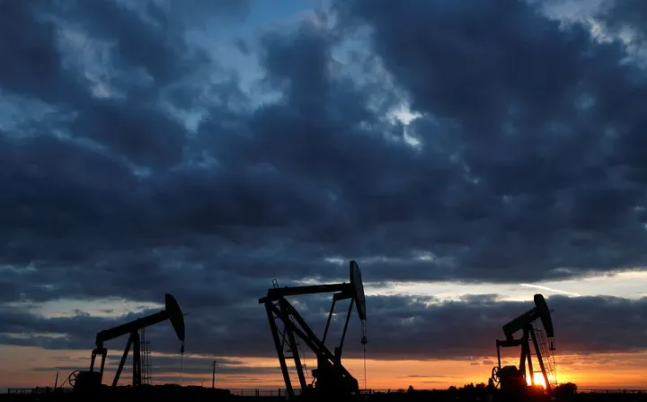 Neft yenidən "alovlandı" — Brent 107 dolları keçdi