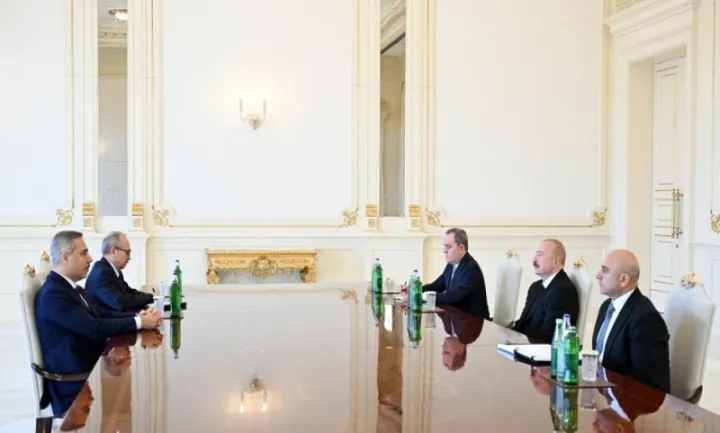 Prezident İlham Əliyev Türkiyənin xarici işlər nazirini qəbul edib